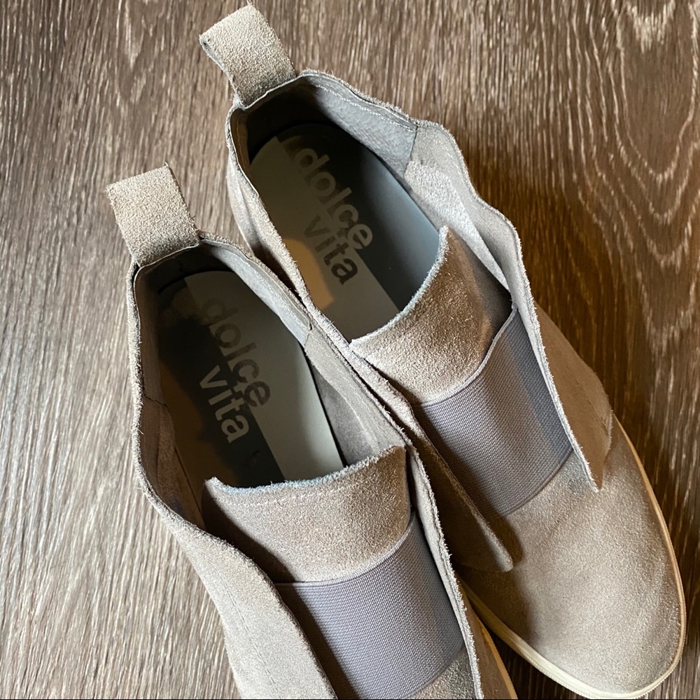 Dolce Vita | 10 | gray suede leather white sole - Picture 6 of 16